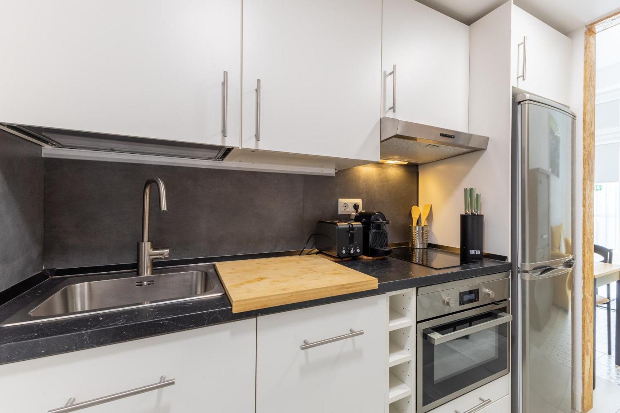 Galileo Apartment Мадрид Экстерьер фото