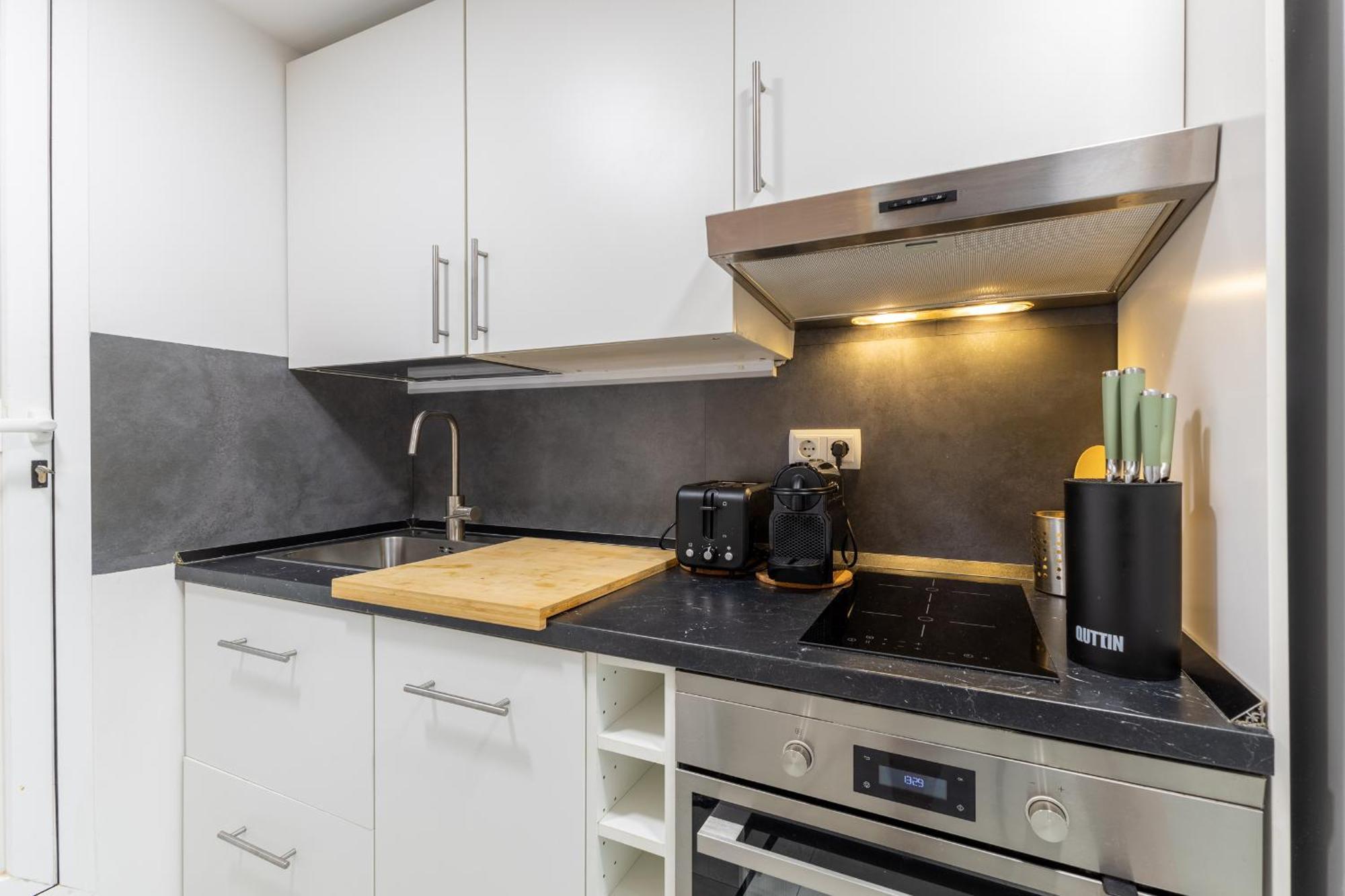 Galileo Apartment Мадрид Экстерьер фото